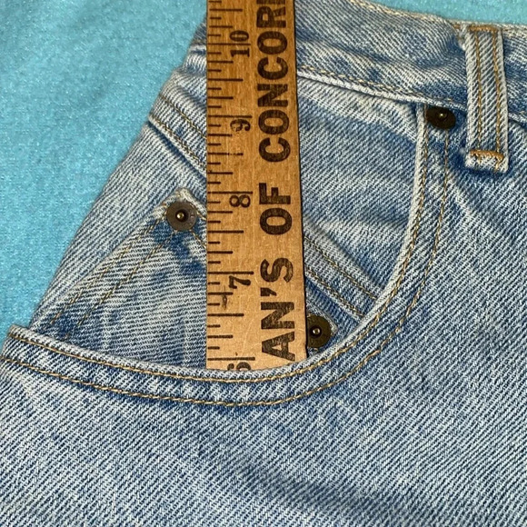 ZENA high rise capri denim embellished at bottom button zipper fly Y2K size 10 - Picture 9 of 10